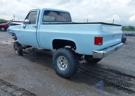 1985 Chevrolet K10 из США, поврежденный, VIN 1GCEK14H9FF397333
